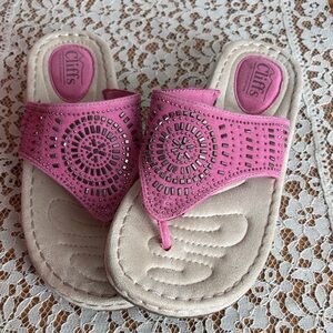 Cliffs Size 7.5 Women's Pink Sandals